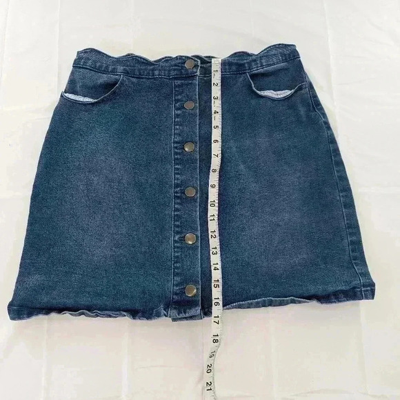 Blu Pepper Denim Jean Skirt Size large Ruffle Waist front button down - Picture 3 of 6